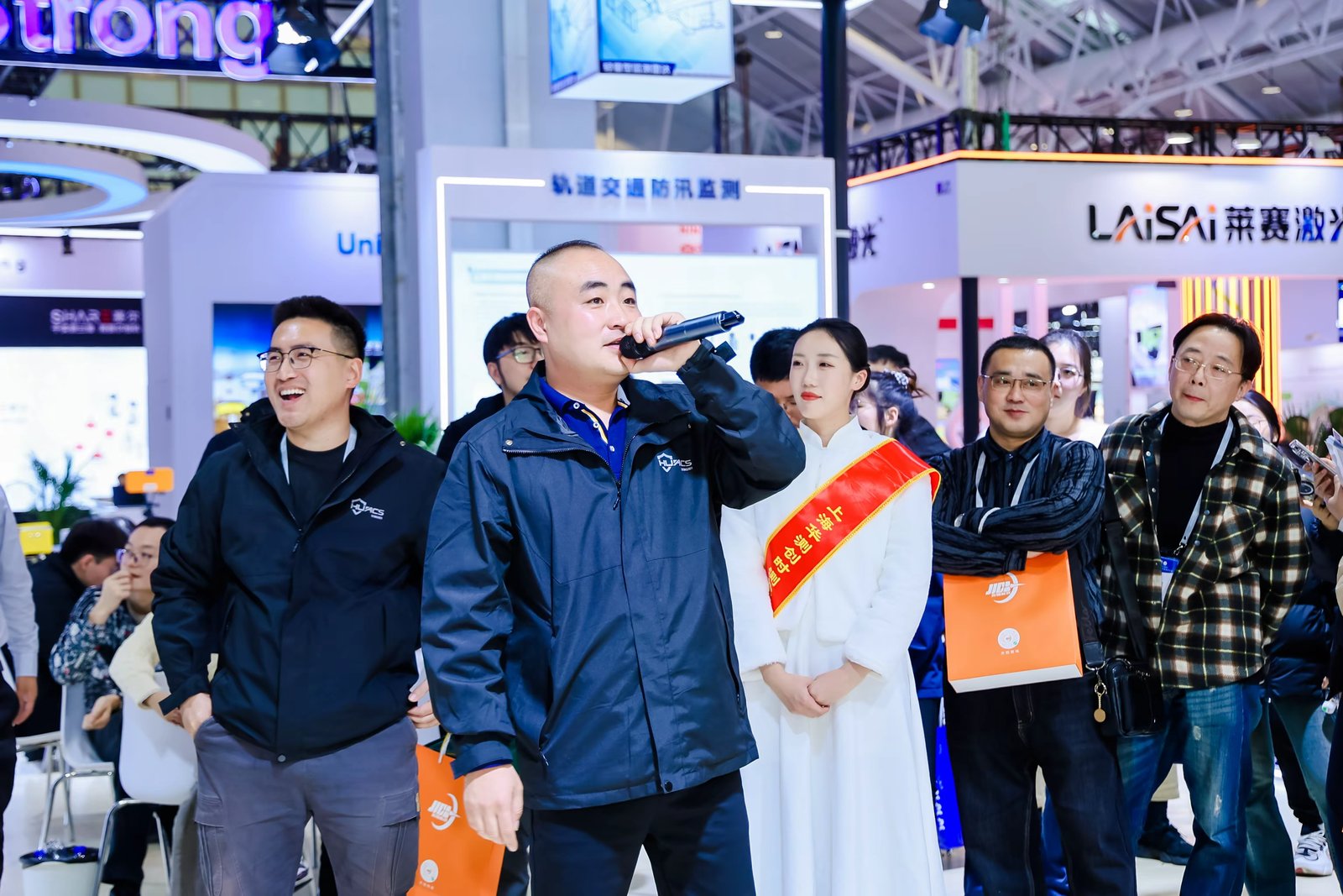 展会2.jpg